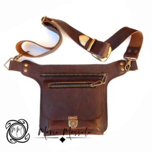 Riñonera Bandolera de Cuero Modelo Brenzone