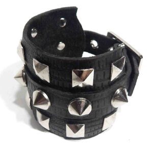 pulsera de cuero ancha con púas