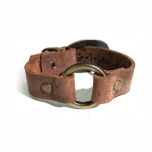 pulsera-de-cuero-con-argolla