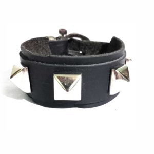 pulsera-de-cuero negro-con-tachas-y hebilla-unusex